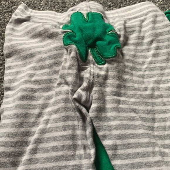 Luckiest Baby St Patrick Baby Outfit Green 12 months - Picture 3 of 4